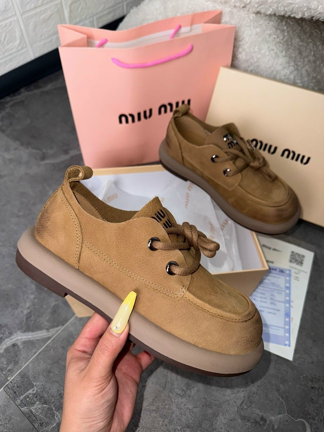 ботинки miu miu,женские ботинки miu miu,замшевые лоферы miu miu на высокий подошве и фирменной фурнитурой,ботинки и полуботинки женские miu miu,женская  miu miu