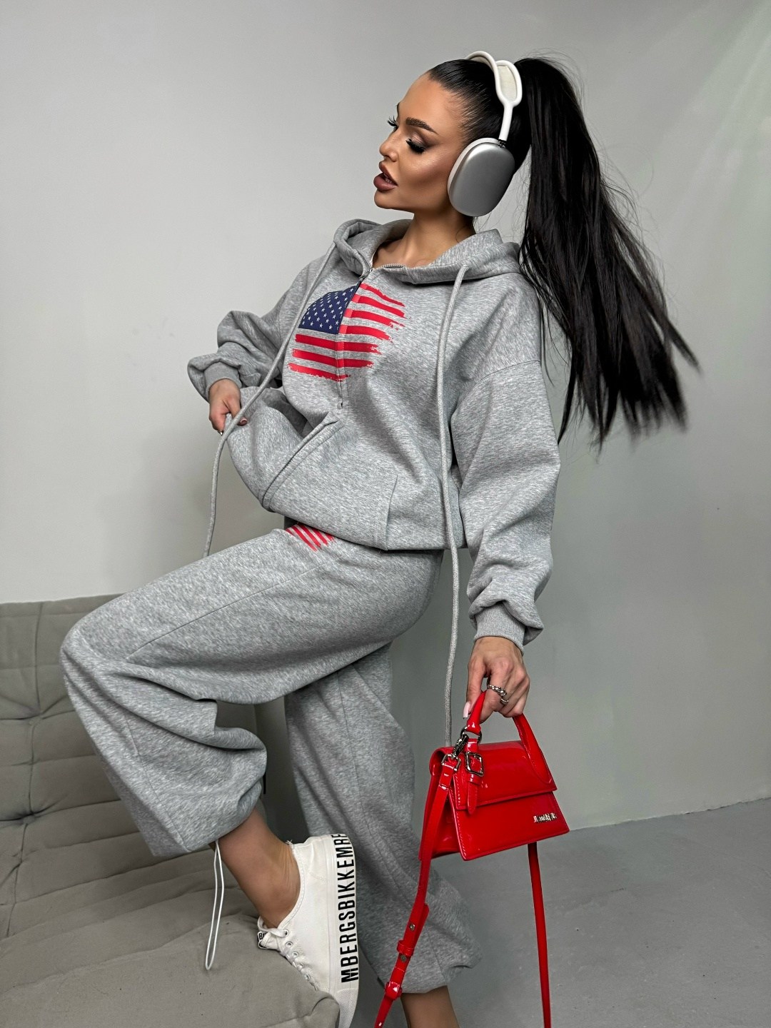 худи оверсайз на молнии зипка с капюшоном на флисе nazia shop цвет светло-серый,спортивный костюм,худи оверсайз на молнии зипка с капюшоном на флисе nazia shop,комплект спортивного костюма usa толстов