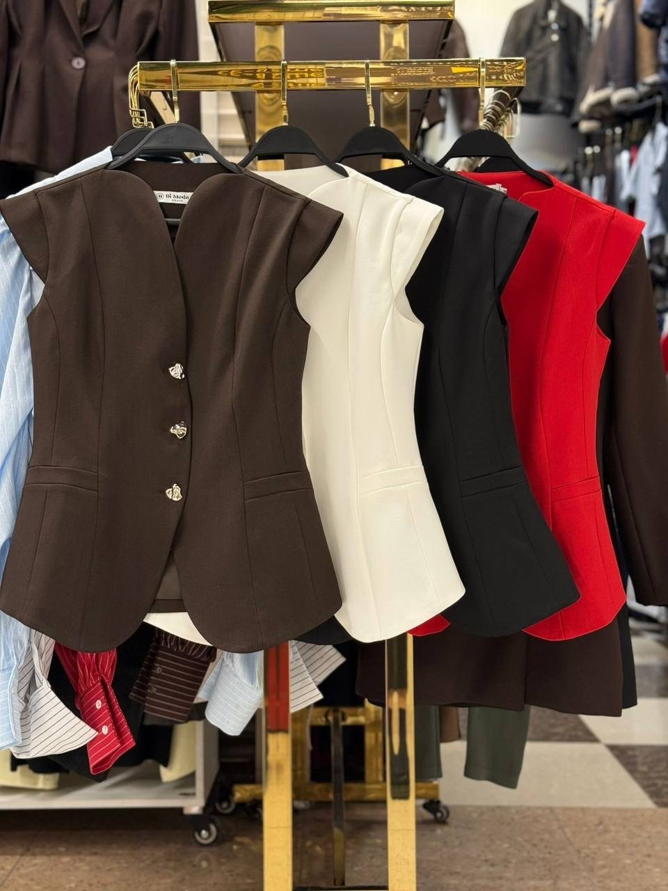 жилет женский,стильный жилет,женская костюмная жилетка,жилет приталенный,женская жилетка