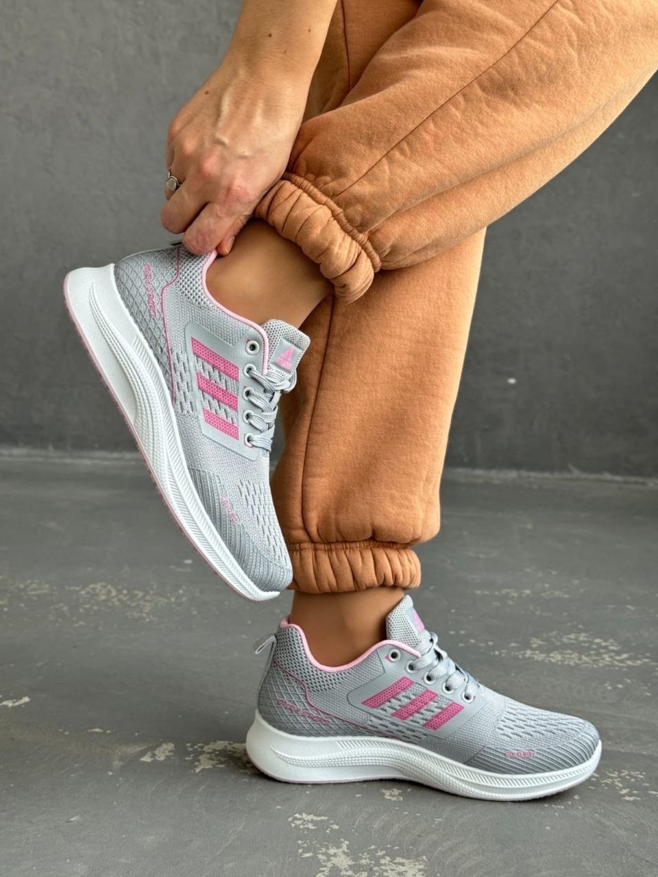 кроссовки адидас женские серые,кроссовки женские дышащие адидас,кроссовки adidas женские,кроссовки адидас женские розовые,кроссовки