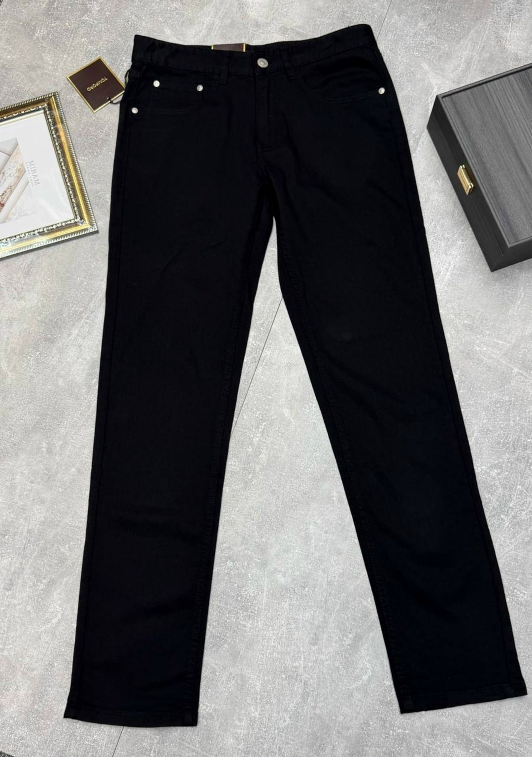 джинсы мужские,брюки джинсы,джинсы для мужчин,мужские черные джинсы,джинсы черные