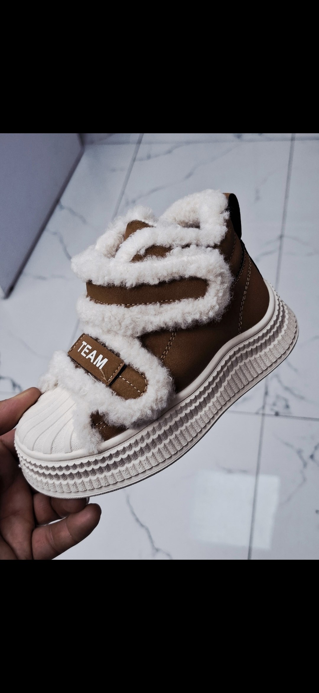 ,кроссовки зимние на меху chanel,детские ботинки,высокие женские зимние кеды chanel, детская