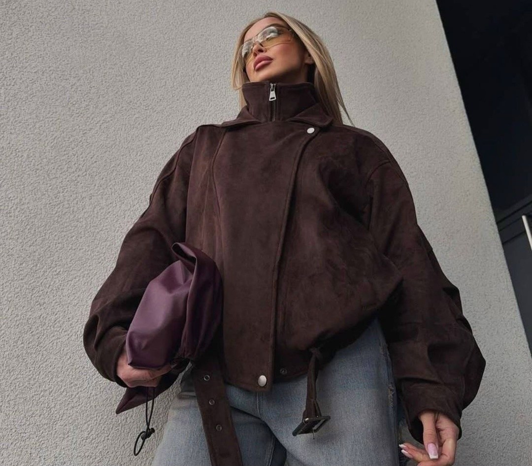 куртка замшевая,женская куртка бомбер из эко замши коричневого цвета,куртка замшевая женская,куртка замшевая бомбер оверсайз lancy,женская куртка из искусственной замши с длинным