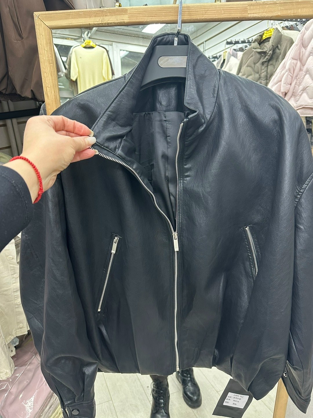 кожаная куртка,кожаная куртка мужская,женские кожаные куртки,кожаная куртка бомбер,кожаная куртка большие размеры