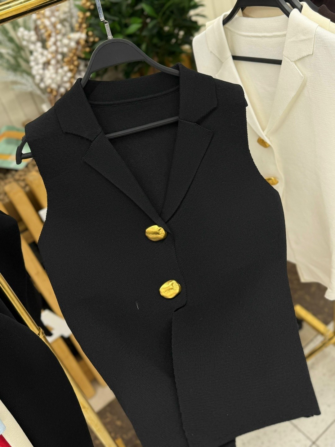 жилетка женская,жилет классический,жилетка вязаная,женские жилеты,вязаные жилеты