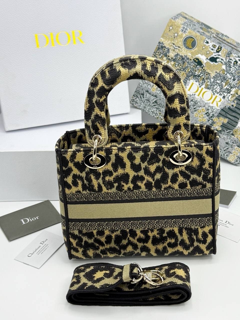 женская сумка christian dior,dior сумка,сумка christian dior,сумка christian dior lady dior,сумка lady dior