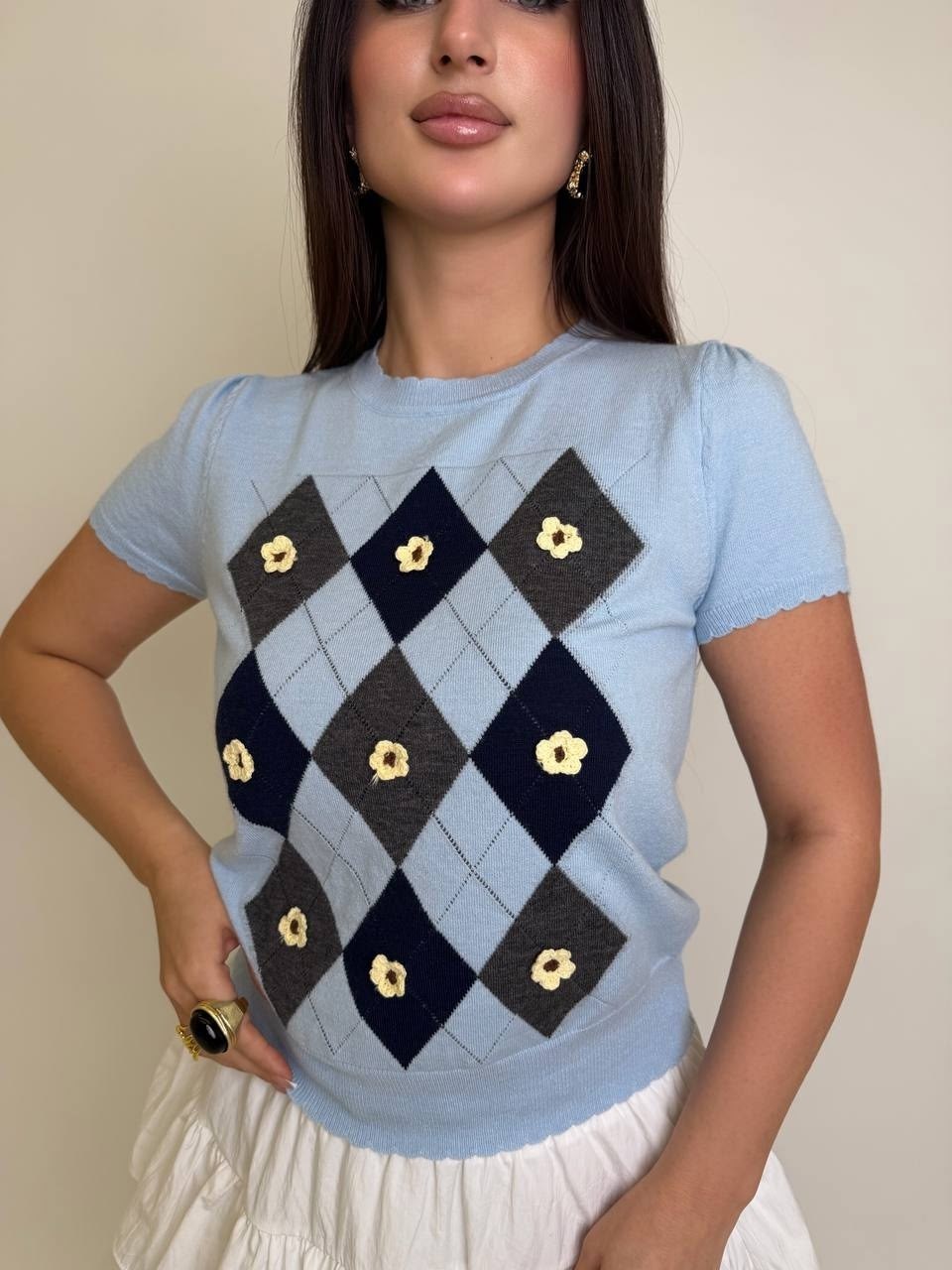 голубой джемпер,джемпер с ромбами,вязаные жилеты,трикотажный свитер,свитер с ромбом