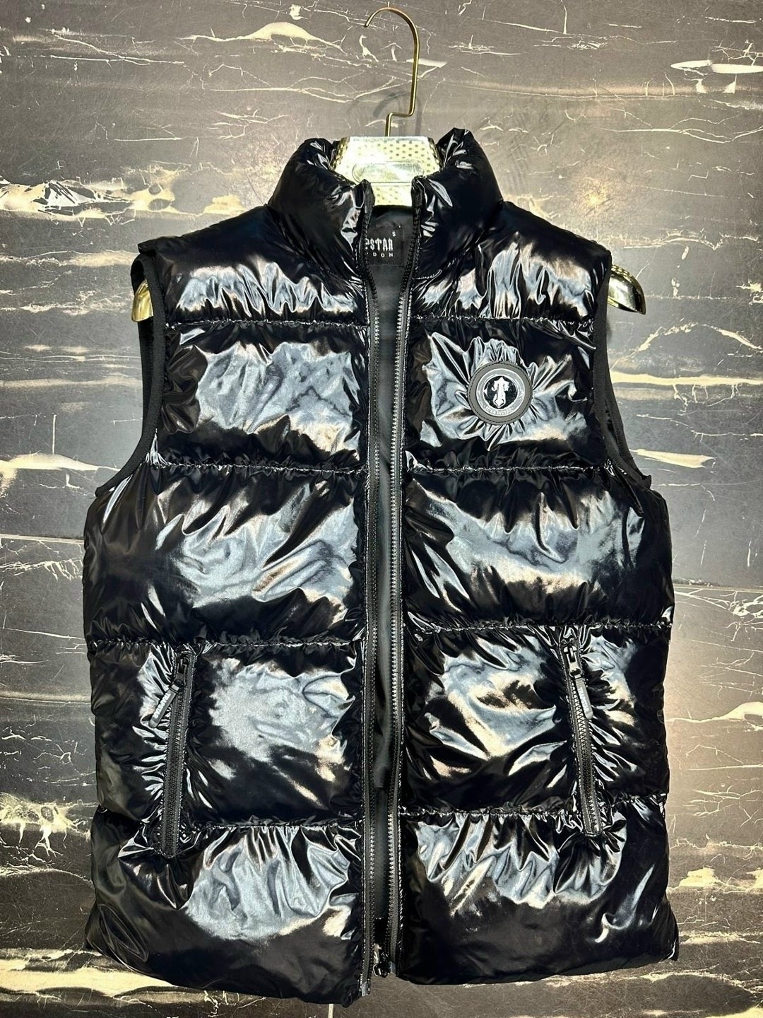 жилетка moncler,жилет монклер мужской,жилетка монклер,жилетка,жилет