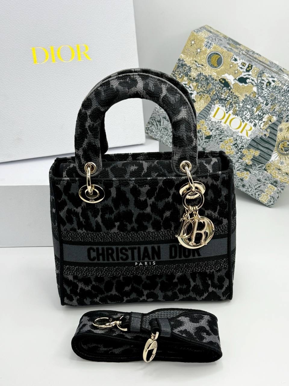 женская сумка christian dior,dior сумка,сумка christian dior,сумка christian dior lady dior,сумка lady dior