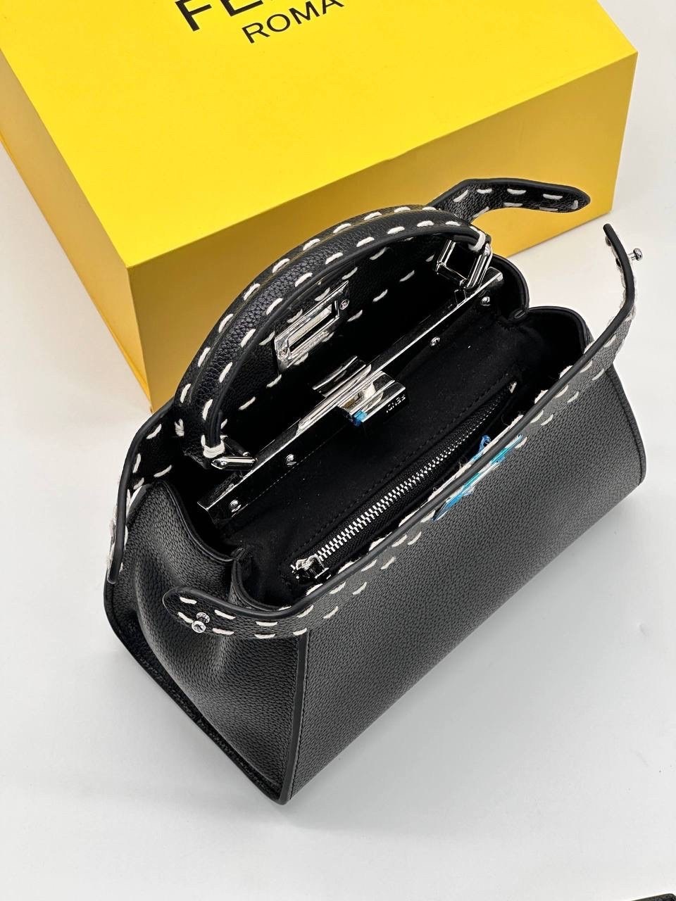 сумка fendi,сумка фенди,женская сумка fendi,сумка fendi peekaboo,fendi сумка на плечо