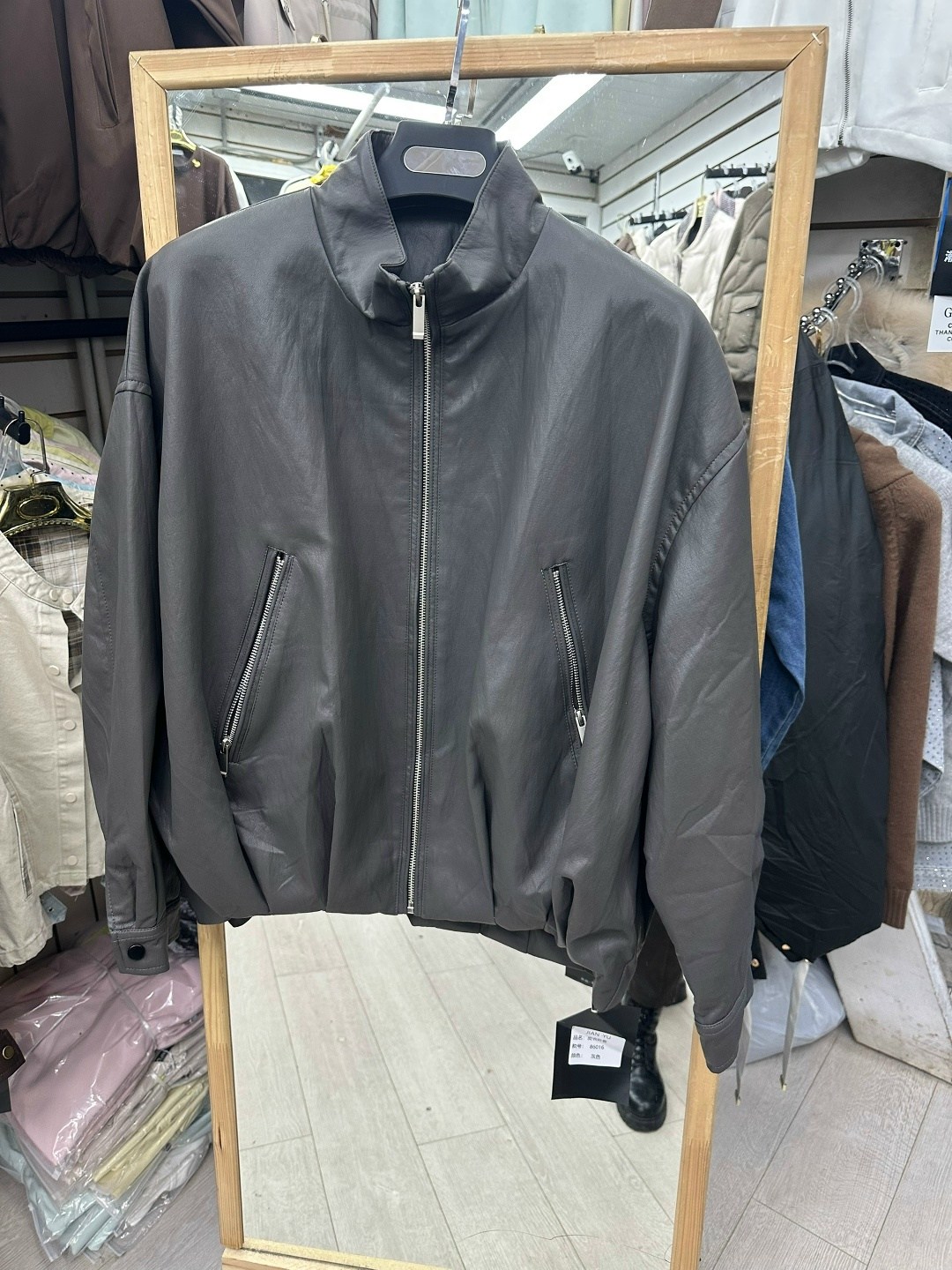 кожаная куртка,кожаная куртка мужская,женские кожаные куртки,кожаная куртка бомбер,кожаная куртка большие размеры