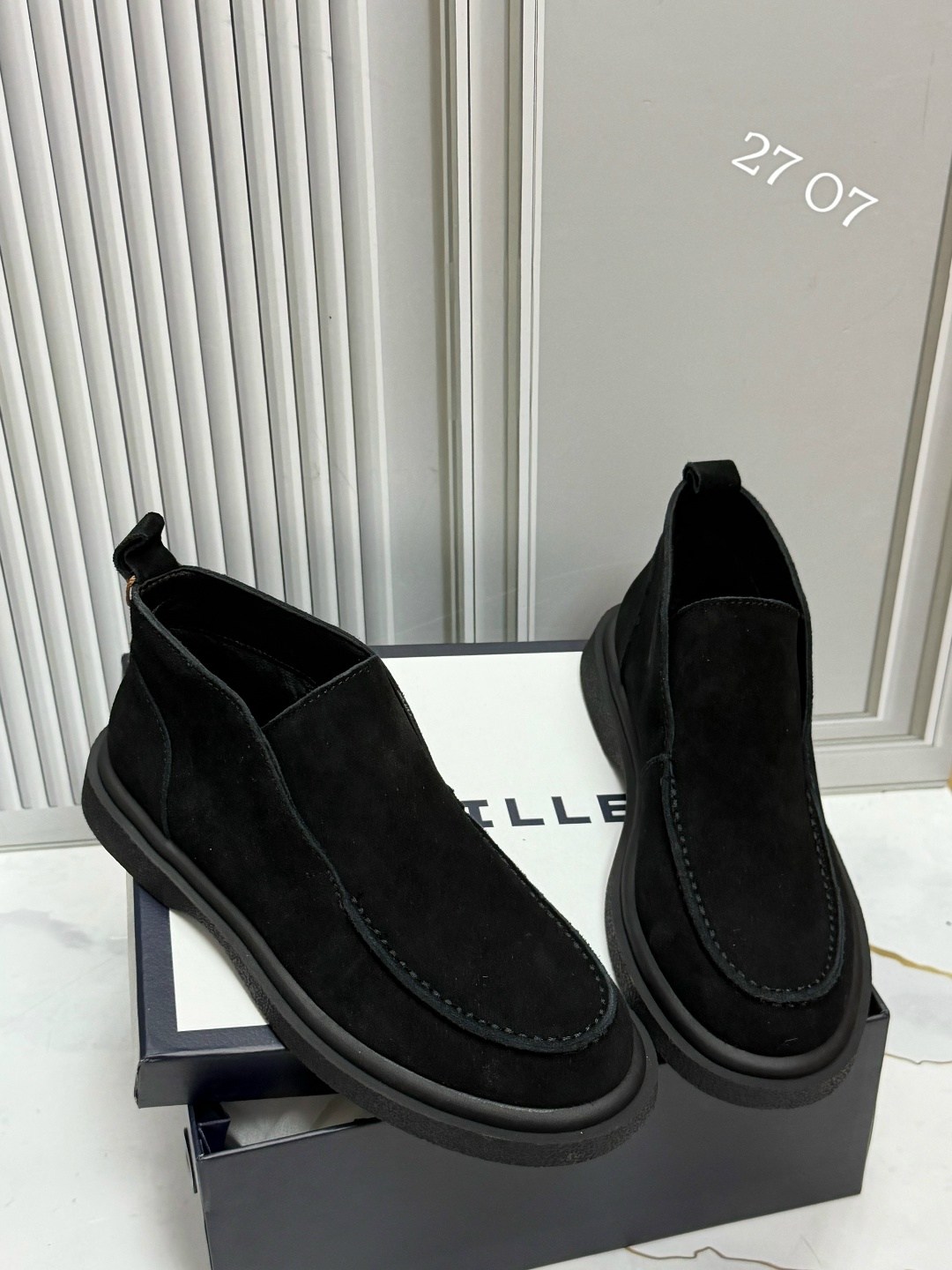 ,santoni замшевые лоферы коричневый,ботинки лоро пиано,ботинки замшевые,лоферы мужские