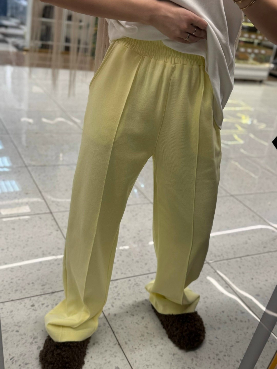 брюки джоггеры,спортивные брюки женские,желтые брюки,брюки спортивные,брюки джоггеры женские