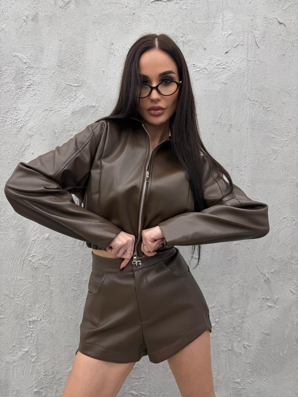 кожаная куртка,женский костюм двойка miu miu,куртка женская,куртка кожаная женская,куртка бомбер оверсайз кожаная c&c fashion