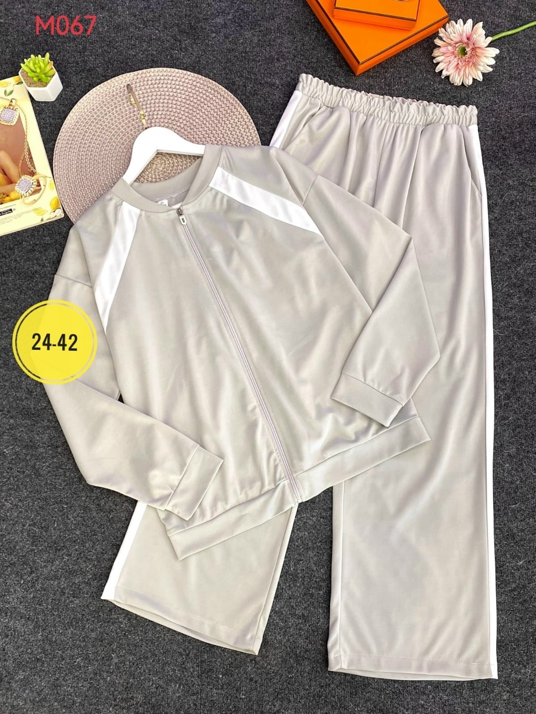 костюм спорт шик,костюм двойка спортивный женский,костюм двойка женская,костюм двойка,спортивные костюмы женские