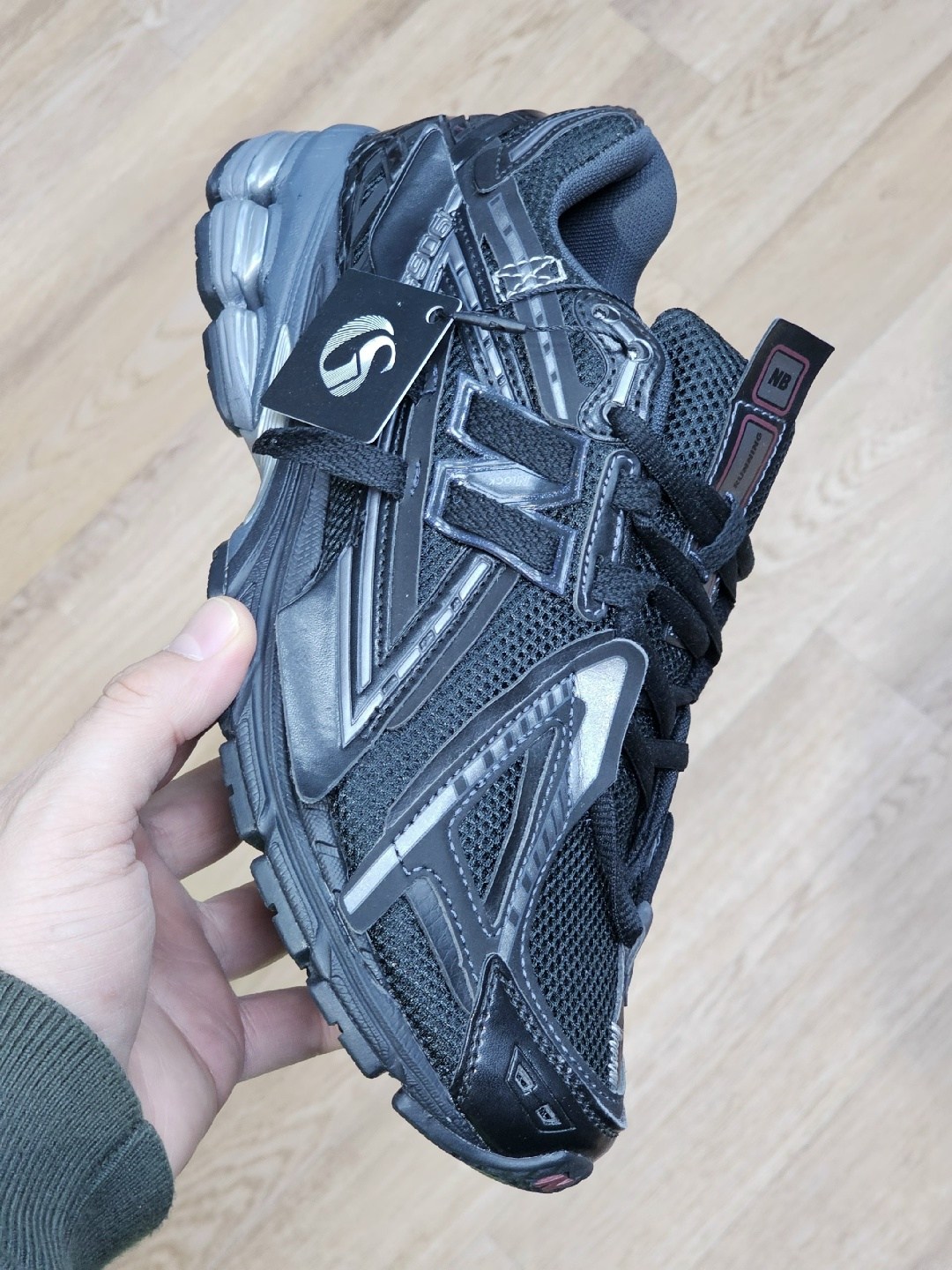 женские кроссовки balenciaga runner серебристые,кроссовки,кроссовки new balance 1906,кроссовки new balance,баленсиага кроссовки женские