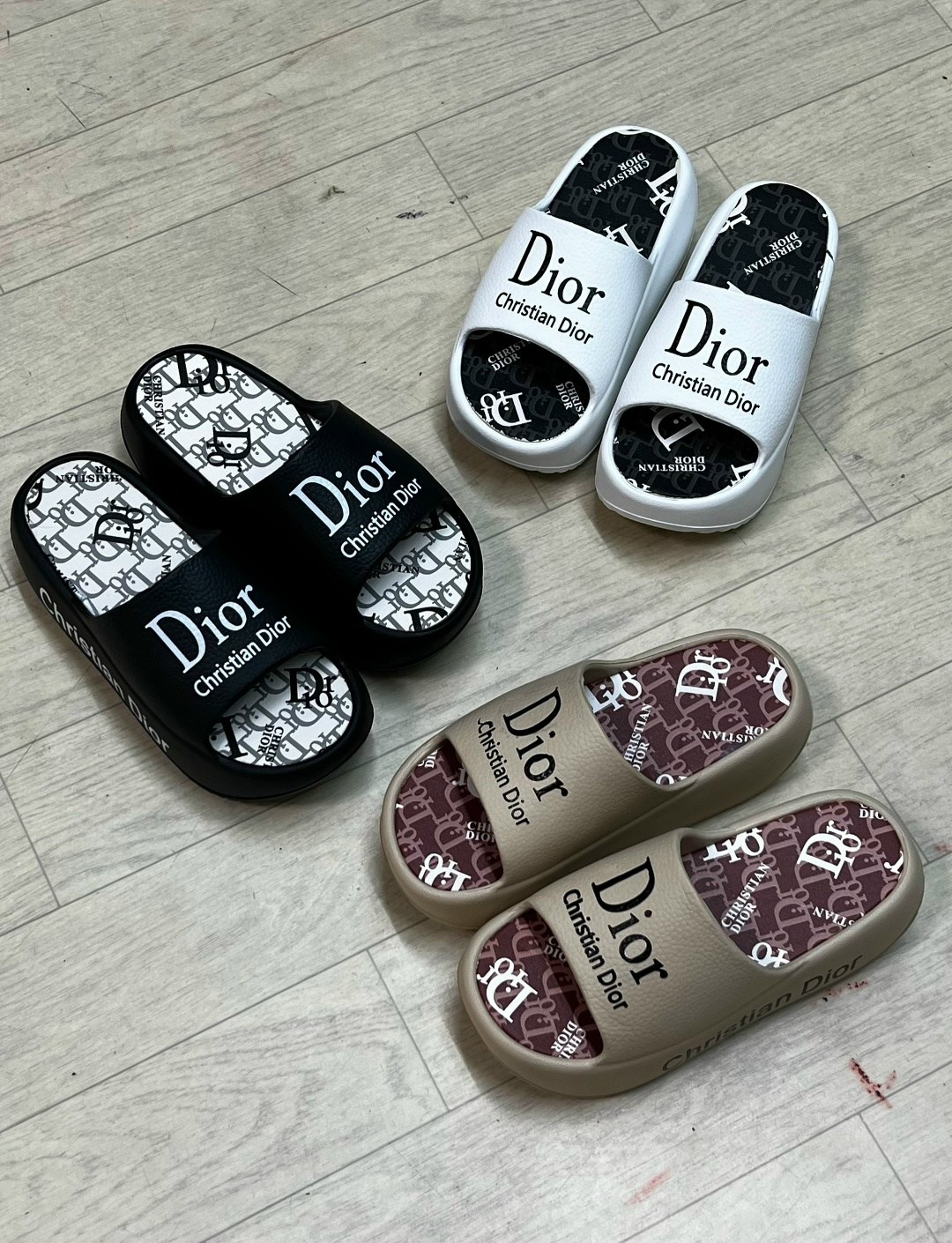 мужские шлепки christian dior,,шлепанцы christian dior,тапки диор,dway шлепанцы dior