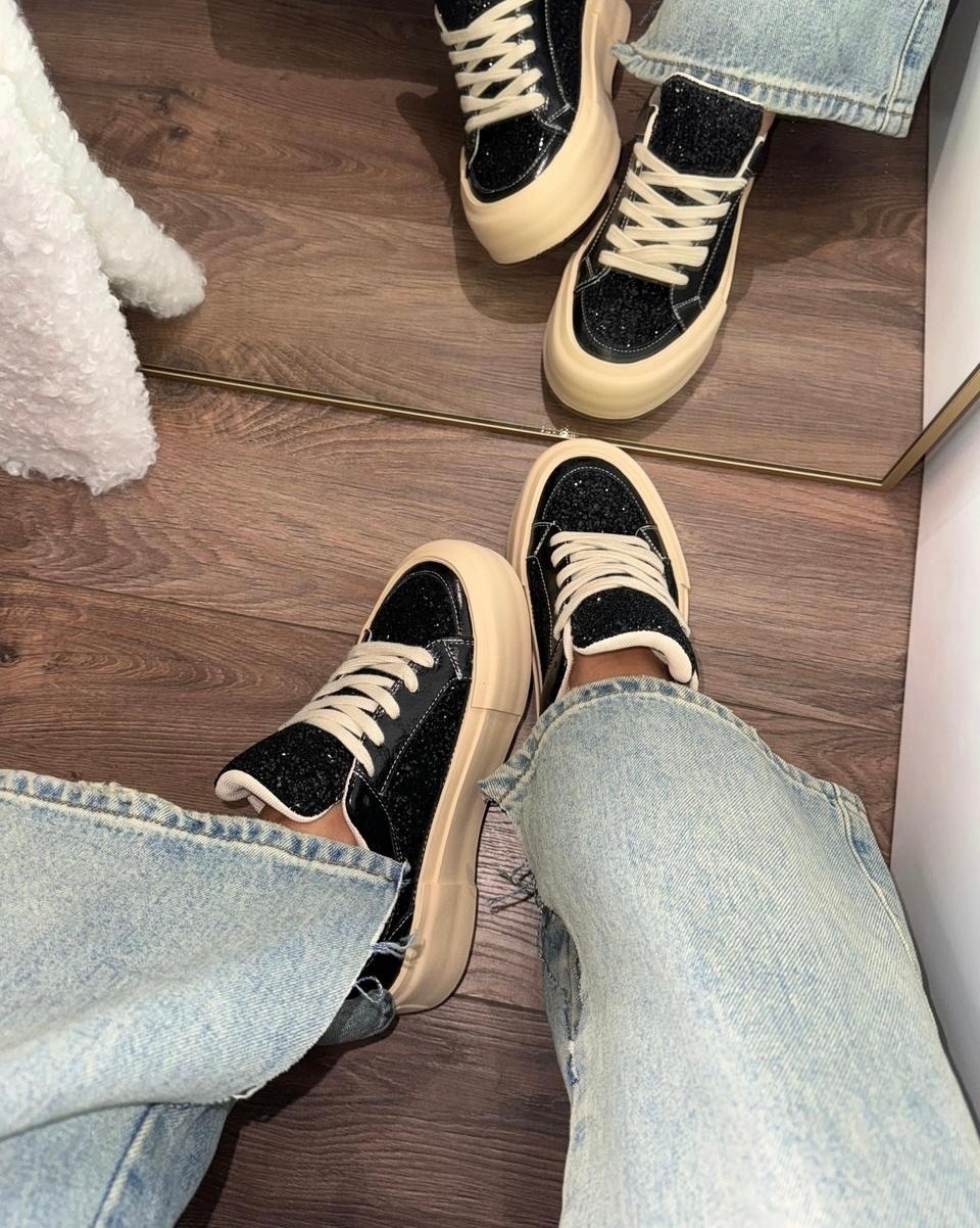 яркие кроссовки,кроссовки из натуральной кожа,женские кроссовки,кроссовки женские черные,женские кроссовки на платформе