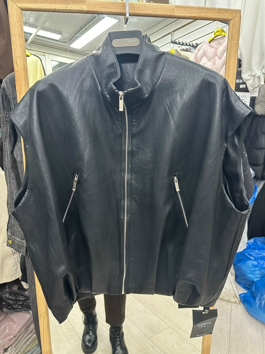 кожаная куртка,кожаная куртка мужская,женские кожаные куртки,кожаная куртка бомбер,кожаная куртка большие размеры