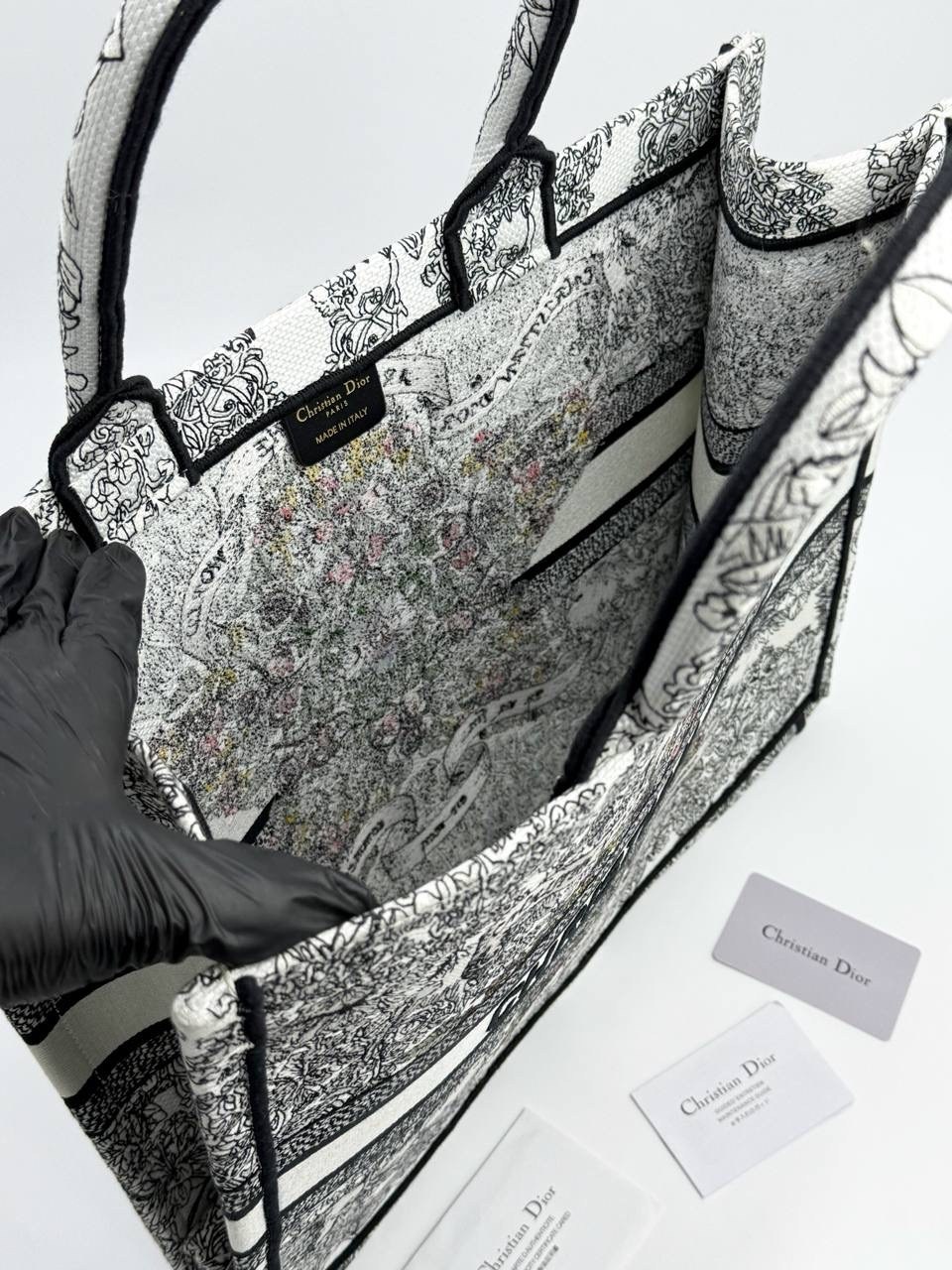 christian dior сумка,dior сумка,dior book tote,сумка шоппер кристиан диор,женская сумка christian dior