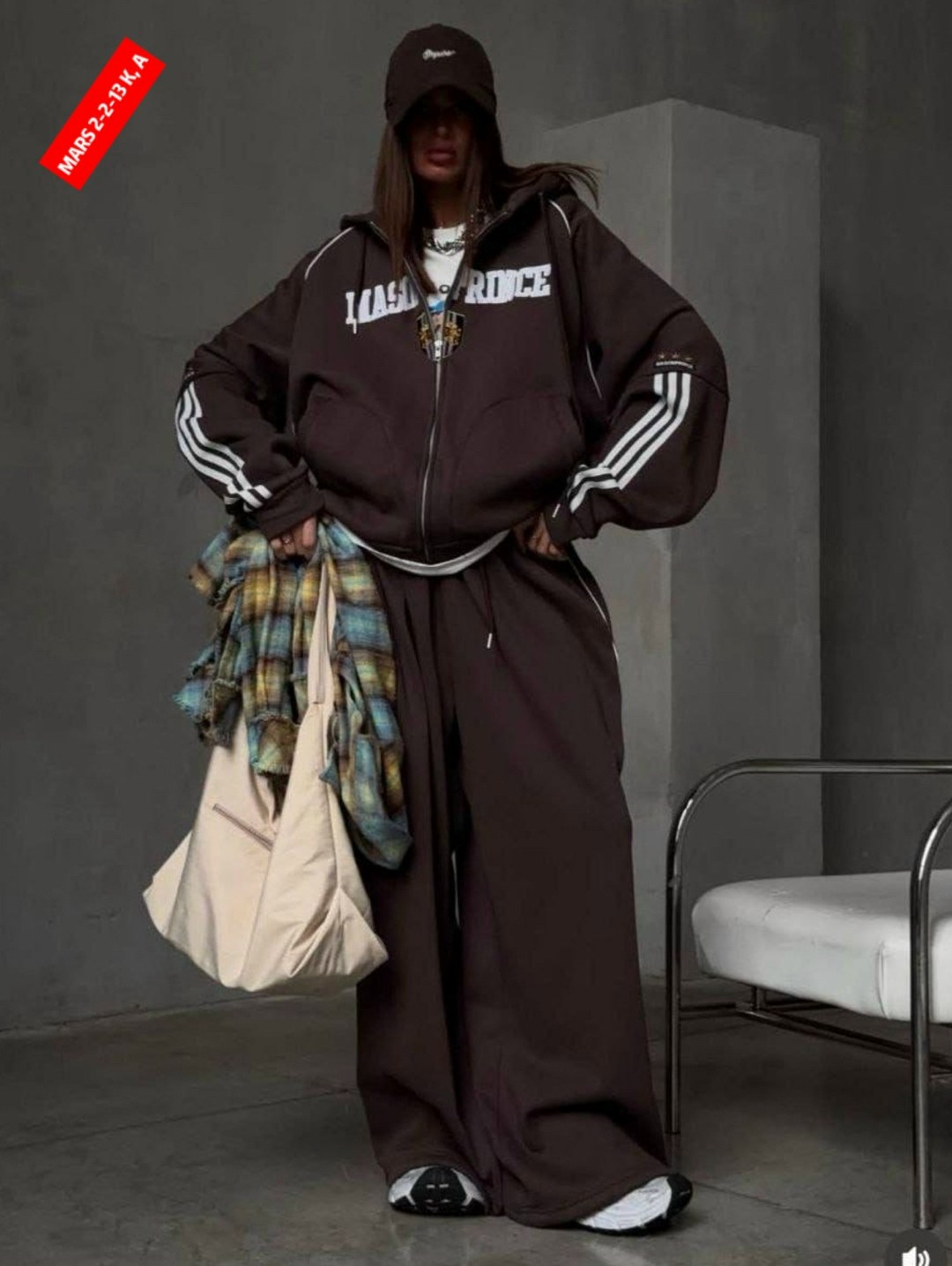 костюм спортивный,спорт костюм,красные спортивные костюмы,костюм спортивный женский,спортивная одежда для женщин