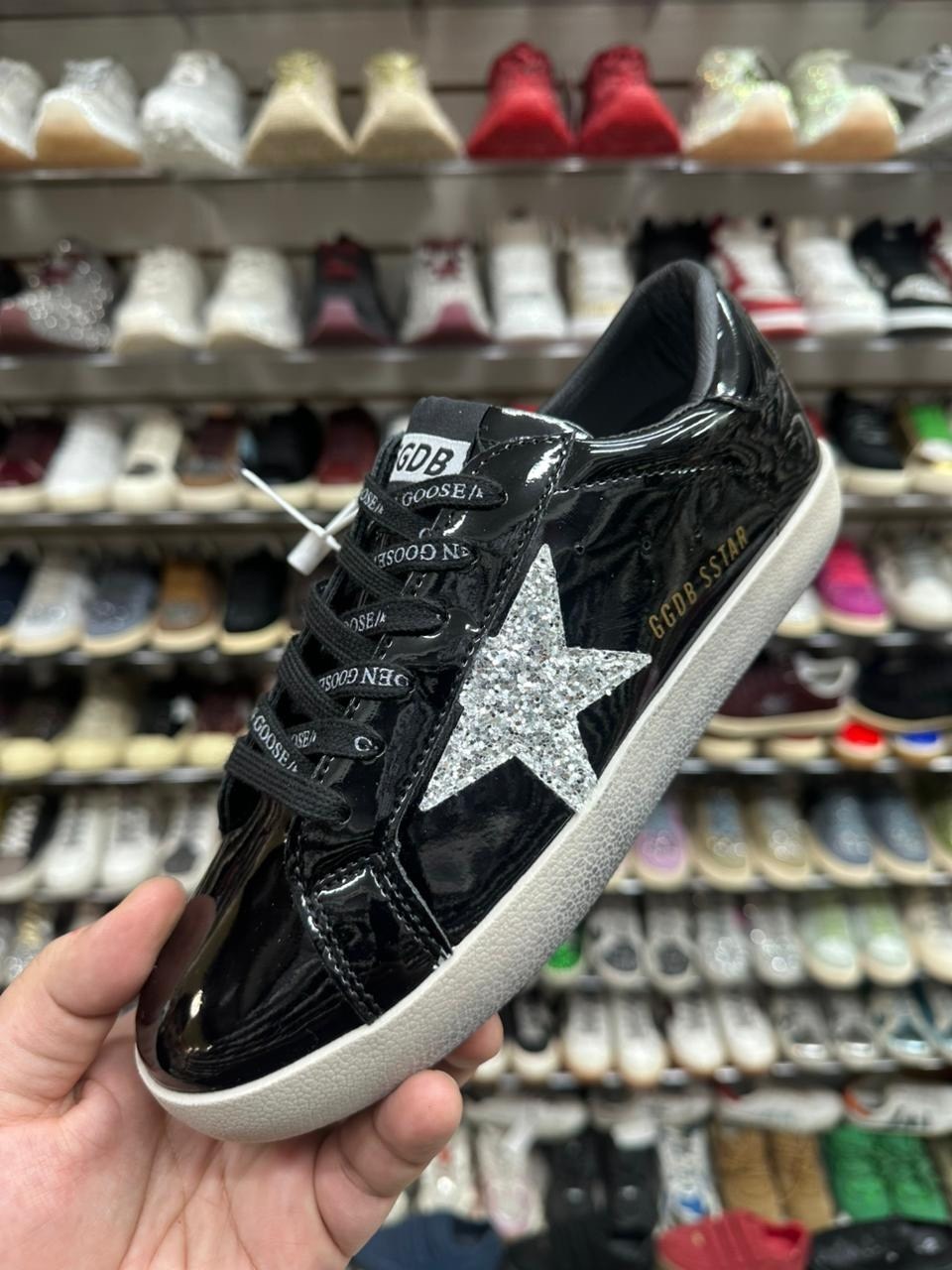 кожаные кеды golden goose superstar premium,,кеды golden goose,женские кожаные кроссовки golden goose super-star premium - white / silver,кеды женские golden goose