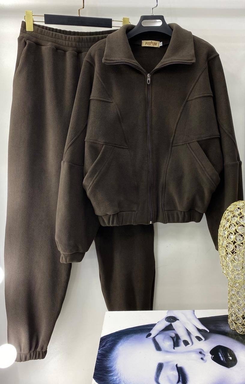 коричневая толстовка-трансформер oversize gloria jeans,женская толстовка,плюшевая толстовка на молнии коричневая укороченная,плюшевая толстовка на молнии коричневая укороченная с кулиской,комбинезон ф