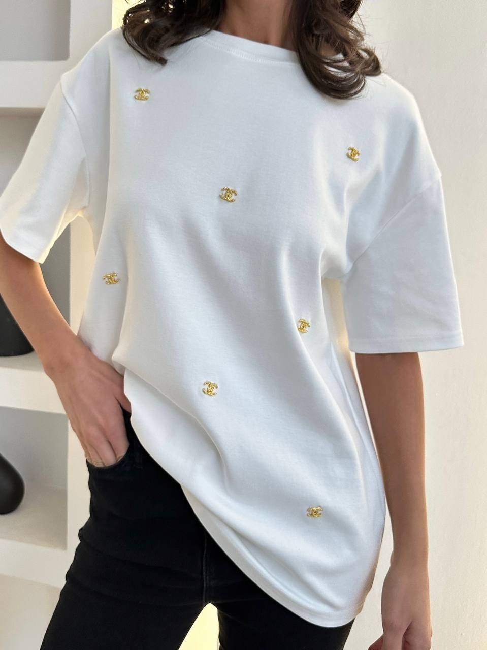 женская футболка,футболки белые,дизайн футболки,футболка,футболка со стразами