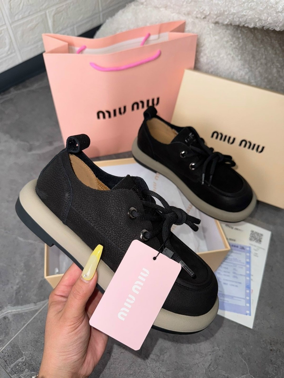 ботинки miu miu,женские ботинки miu miu,замшевые лоферы miu miu на высокий подошве и фирменной фурнитурой,ботинки и полуботинки женские miu miu,женская  miu miu