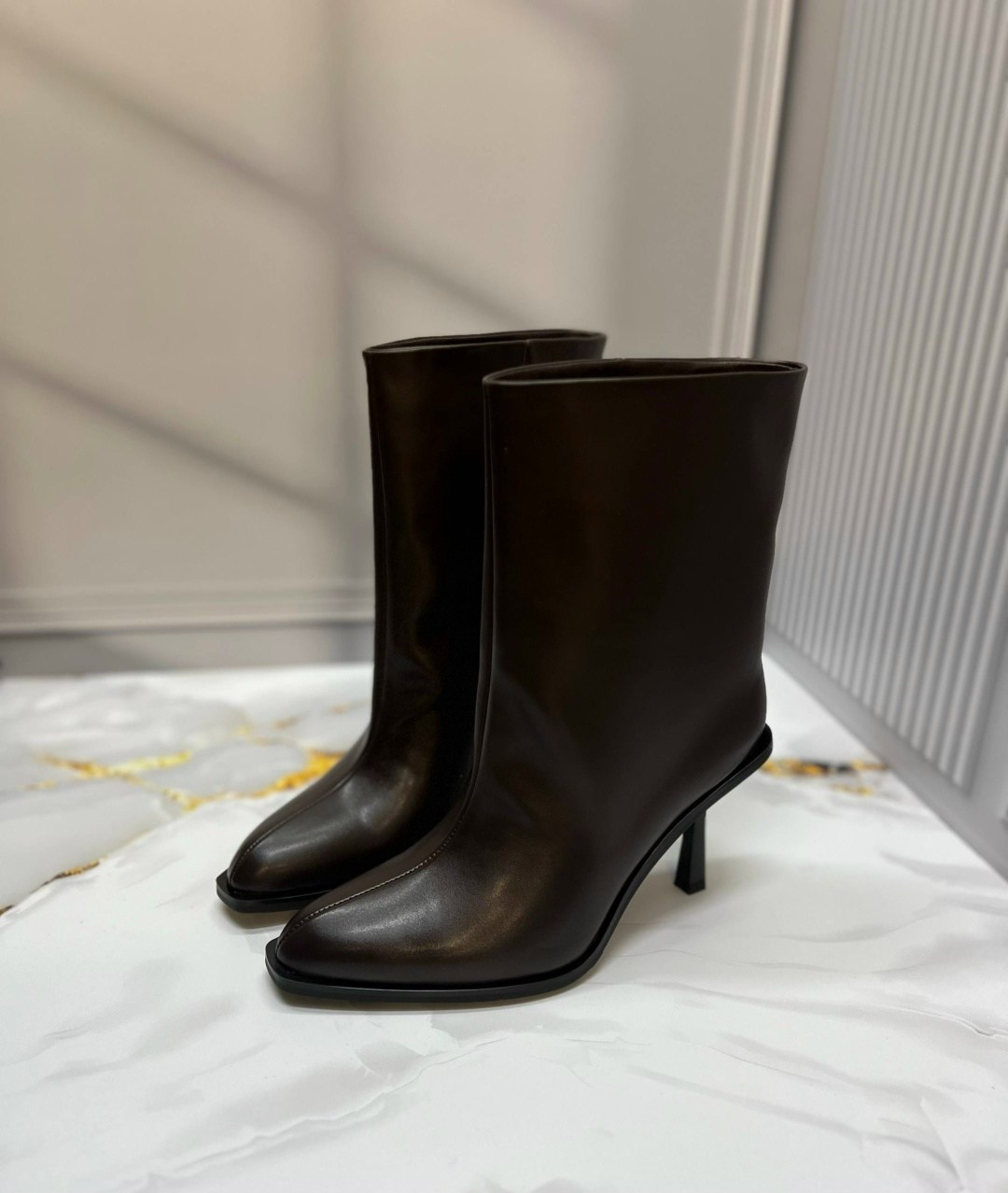 ,ботильоны женские,женская ,кожаные ботильоны,ботильоны баленсиага