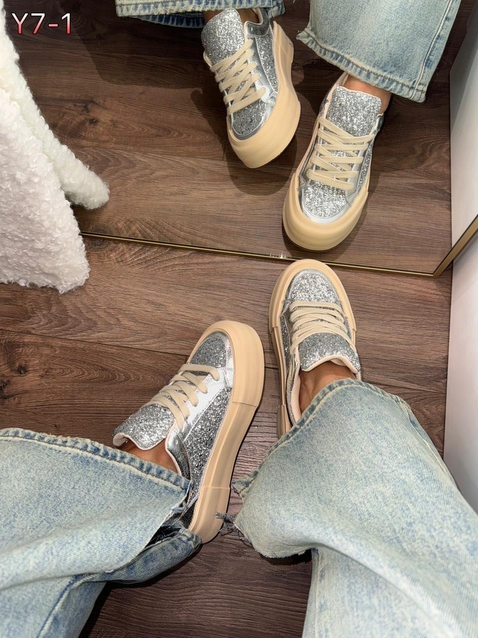 яркие кроссовки,кроссовки из натуральной кожа,женские кроссовки,женские кроссовки на платформе,стильные женские кроссовки