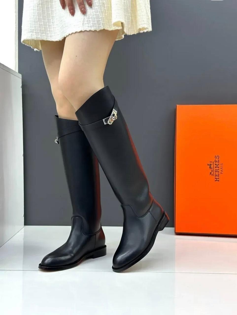 сапоги hermes,сапоги hermes жокейские,сапоги hermes женские кожаные чёрного цвета,сапоги hermes трубы жокейские натуральная кожа,