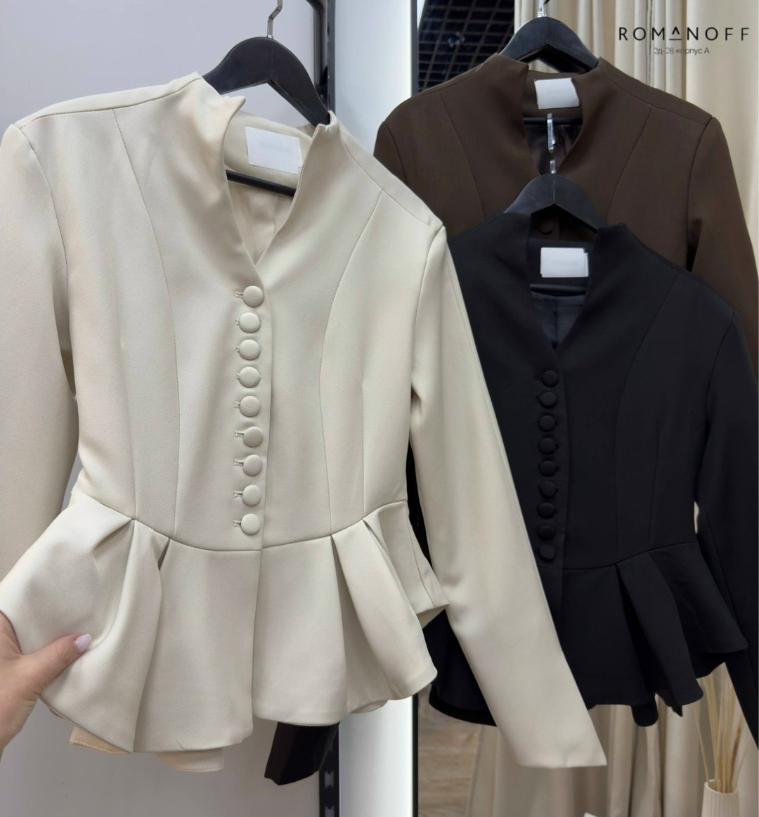 элегантные костюмы,стильные костюмы,элегантные наряды,деловой стиль,деловой костюм