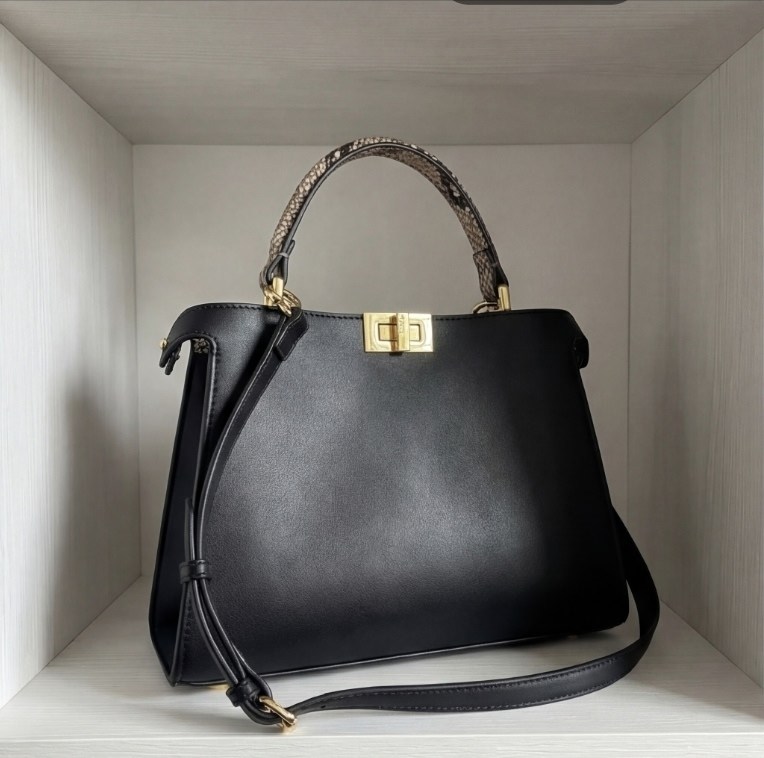 модная сумка,фенди сумка,сумка fendi,бежевая сумка,сумка женская