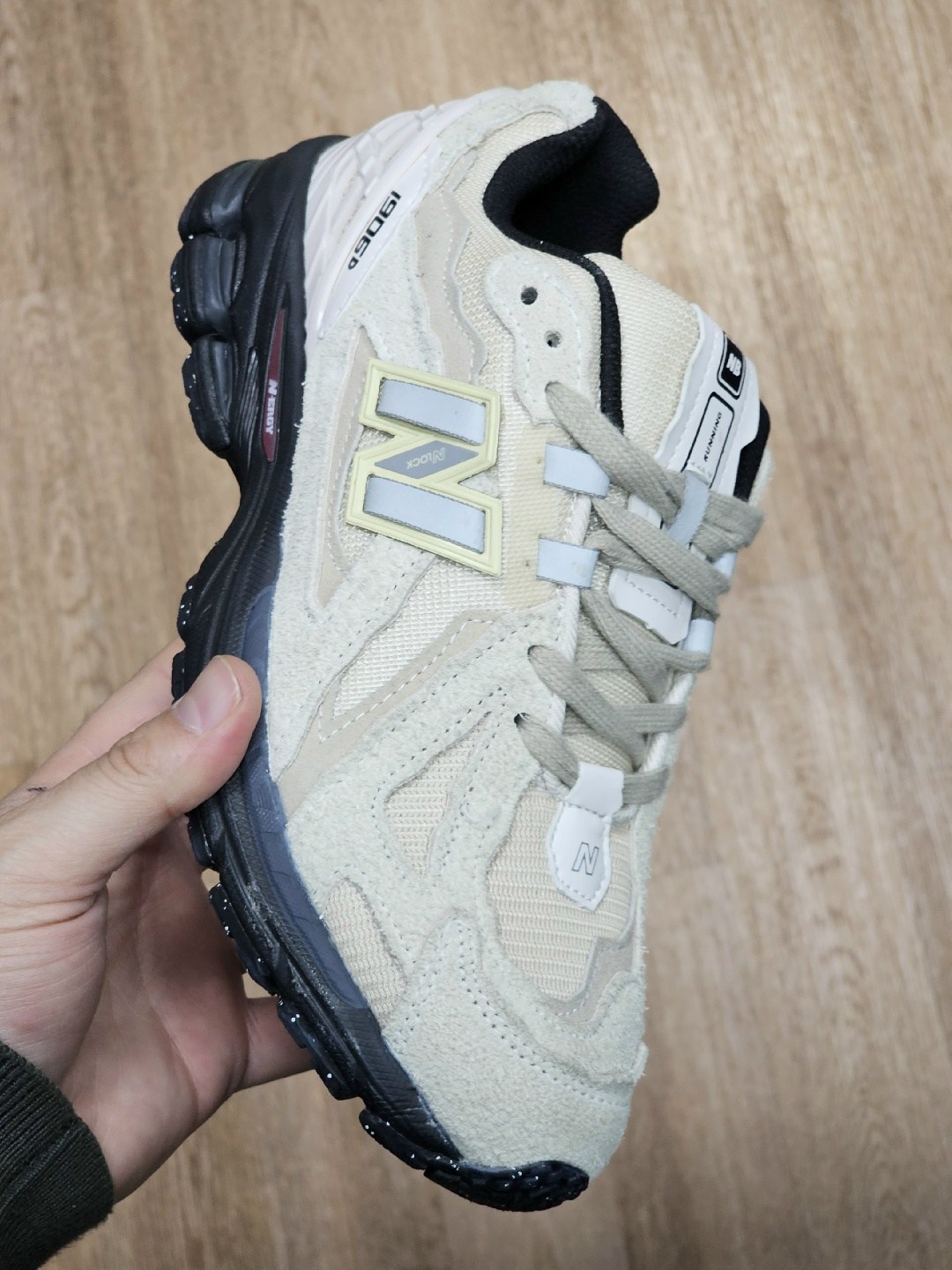 женские кроссовки balenciaga runner серебристые,кроссовки,кроссовки new balance 1906,кроссовки new balance,баленсиага кроссовки женские