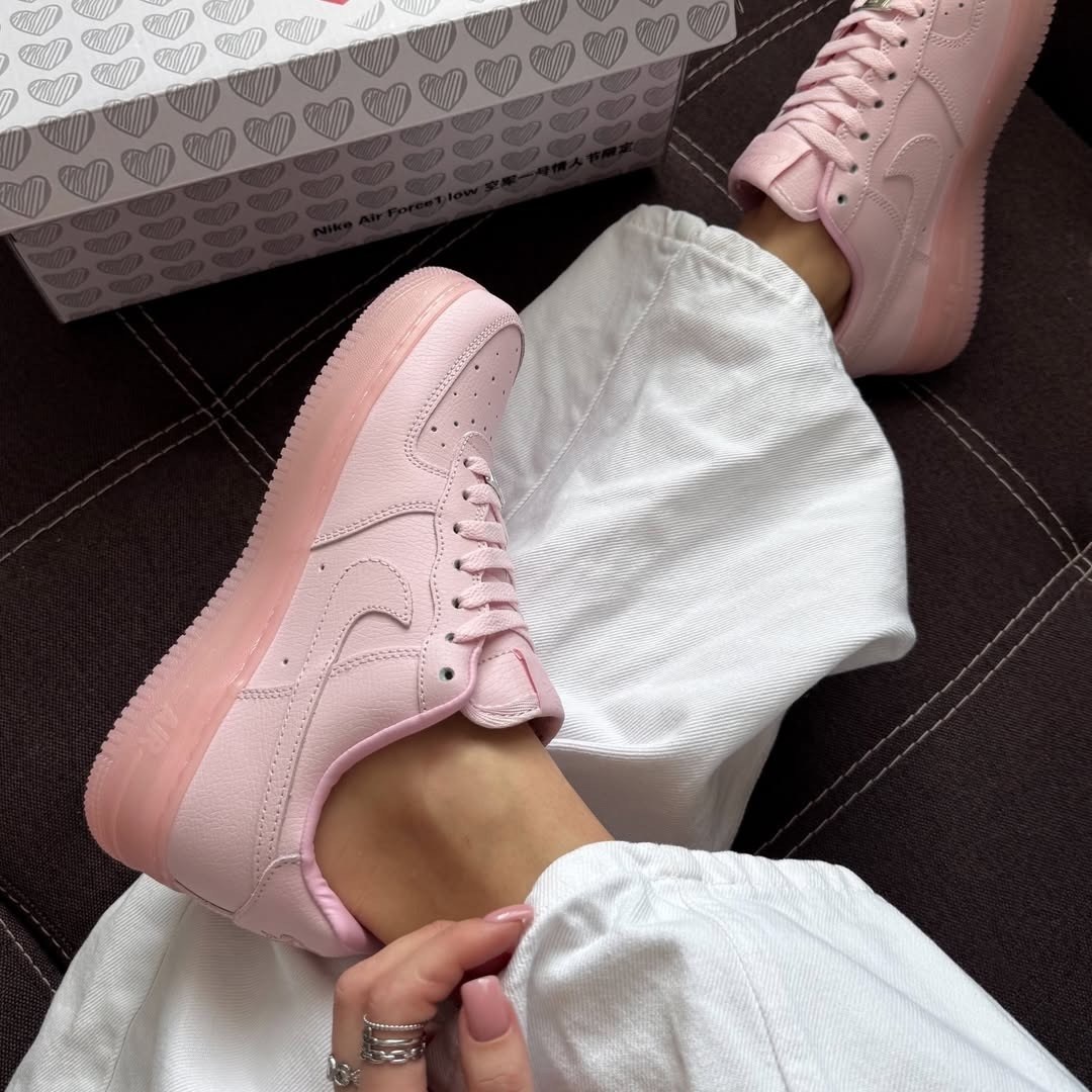кроссовки air force 1 бледно-розовый nike,nike air force 1 low,nike air force 1,кроссовки air force 1 nocta nike,кроссовки air force 1"07 белый nike