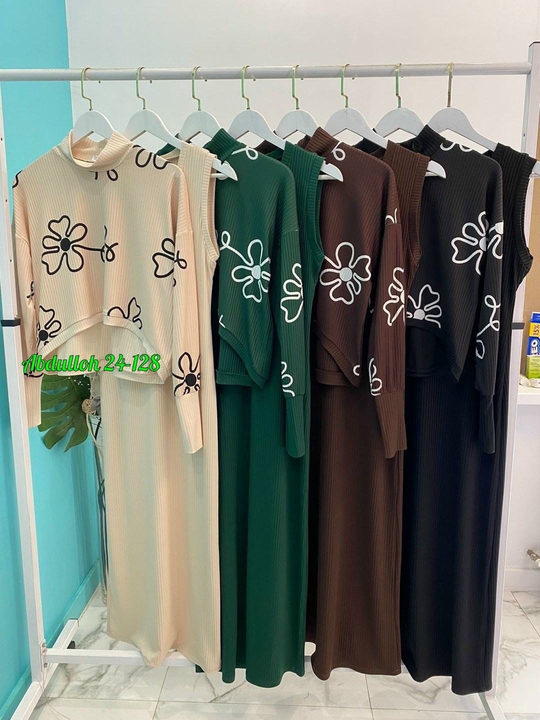 костюм вязаный с юбкой,костюм двойка женская,костюм двойка с платьем,костюм с юбкой,белый вязаный костюм с юбкой