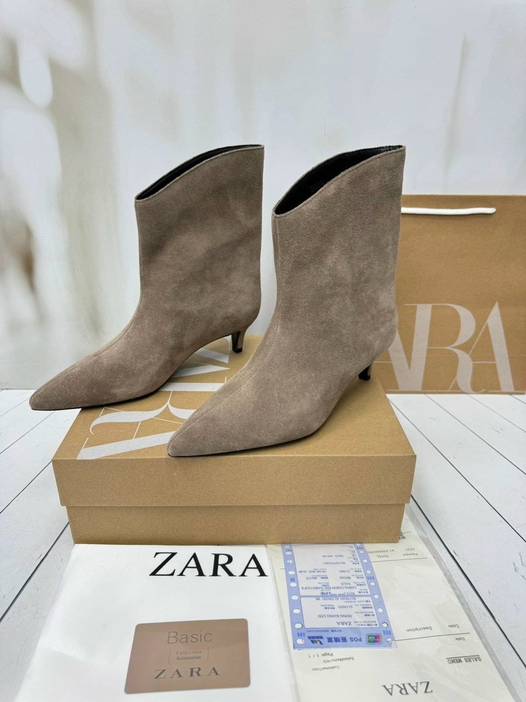 бежевые замшевые полусапожки zara,ботильоны zara замшевые,бежевые замшевые ботильоны,замшевые ботильоны,сапоги замшевые zara бежевые