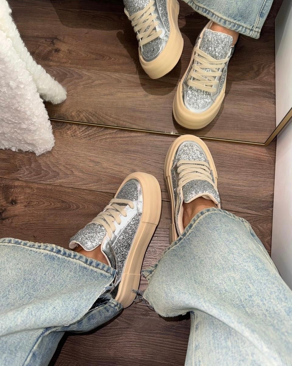 яркие кроссовки,кроссовки из натуральной кожа,женские кроссовки,кроссовки женские черные,женские кроссовки на платформе