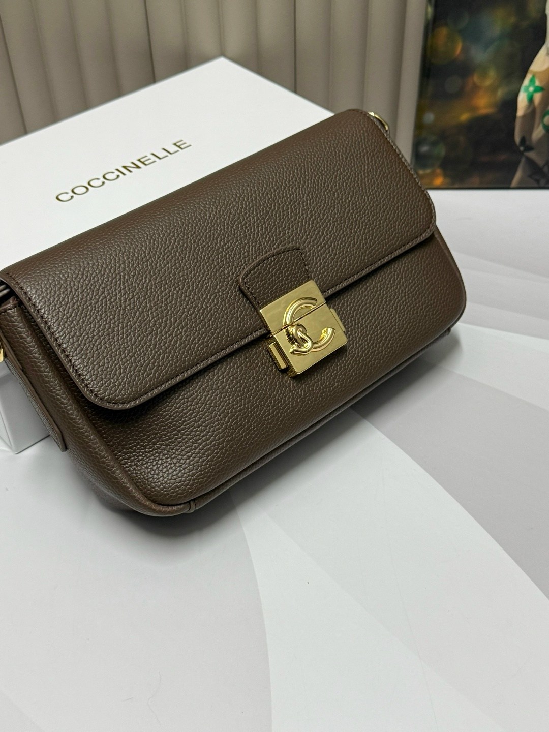 сумка coccinelle,coccinelle сумка на плечо,сумка женская,coccinelle сумка на плечо arlettis,сумка coccinelle через плечо