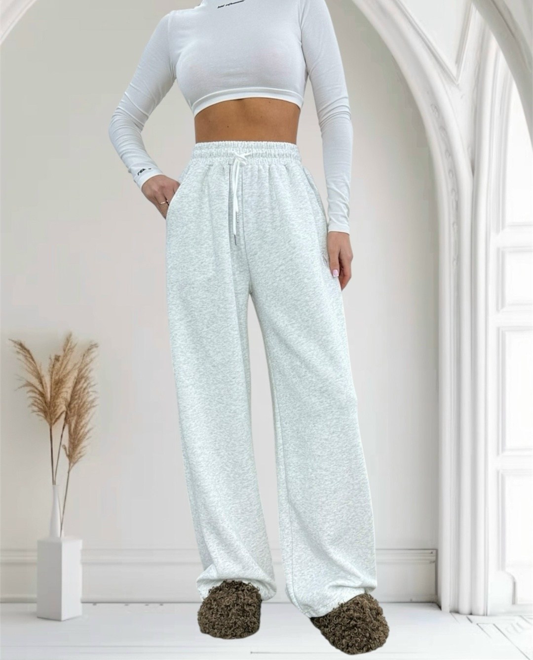 широкие спортивные штаны с низкой посадкой edikted brenna коричневый,спортивные брюки,штаны модные,спортивные брюки коричневый,спортивные штаны женские