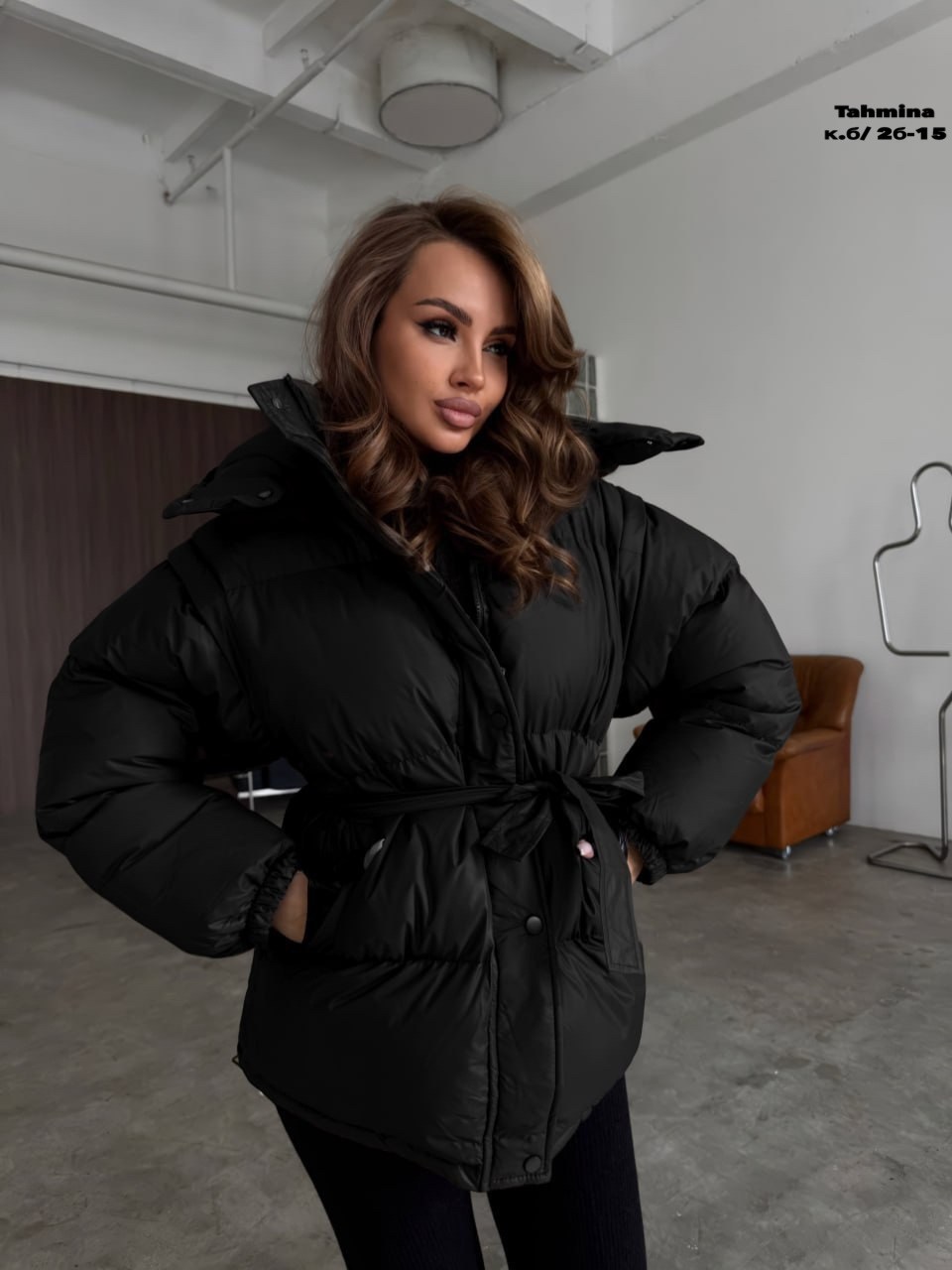 пуховик оверсайз с капюшоном и поясом,куртка оверсайз,пуховик оверсайз с капюшоном и поясом coature цвет черный,пуховики оверсайз,куртка