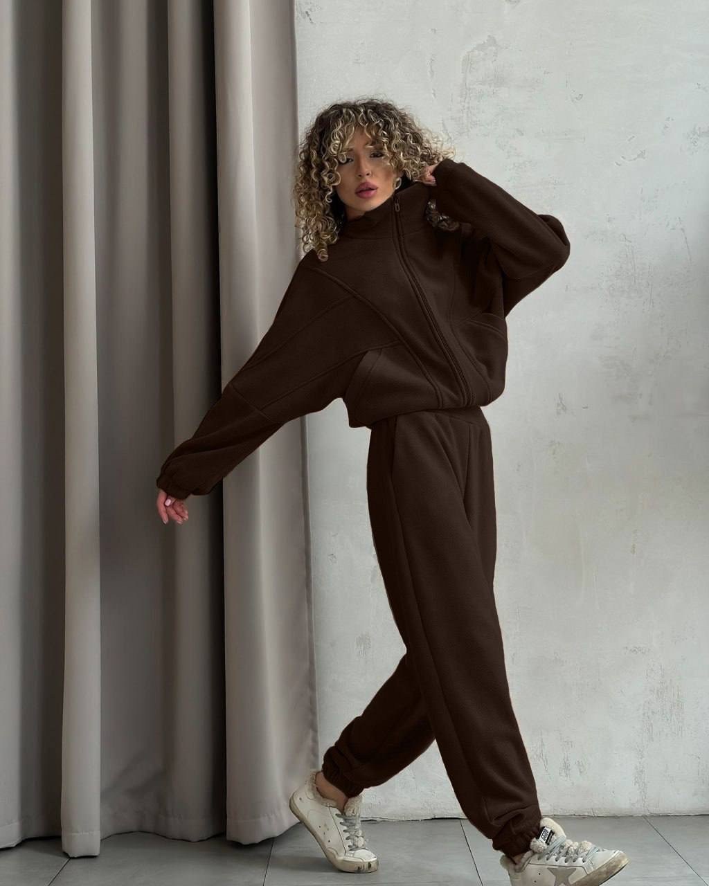 коричневая толстовка-трансформер oversize gloria jeans,женская толстовка,плюшевая толстовка на молнии коричневая укороченная,плюшевая толстовка на молнии коричневая укороченная с кулиской,комбинезон ф