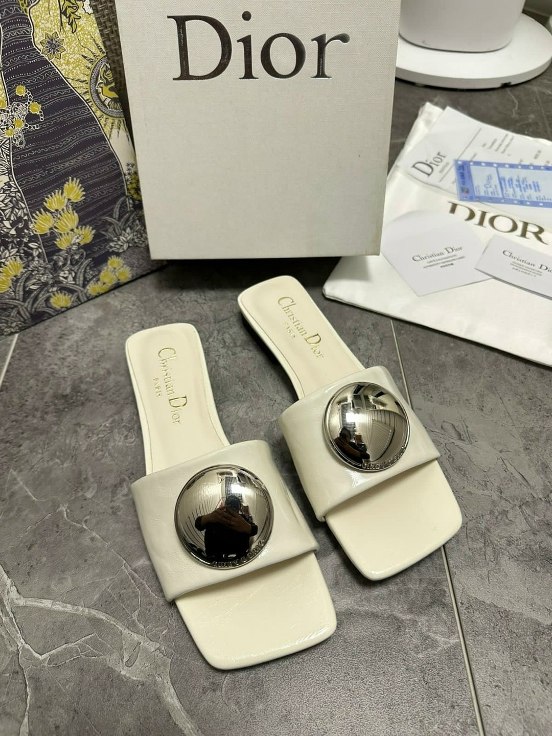 шлепанцы кристиан диор,шлепки кристиан диор женские,шлепанцы christian dior,шлепки диор,тапочки кристиан диор оригинал