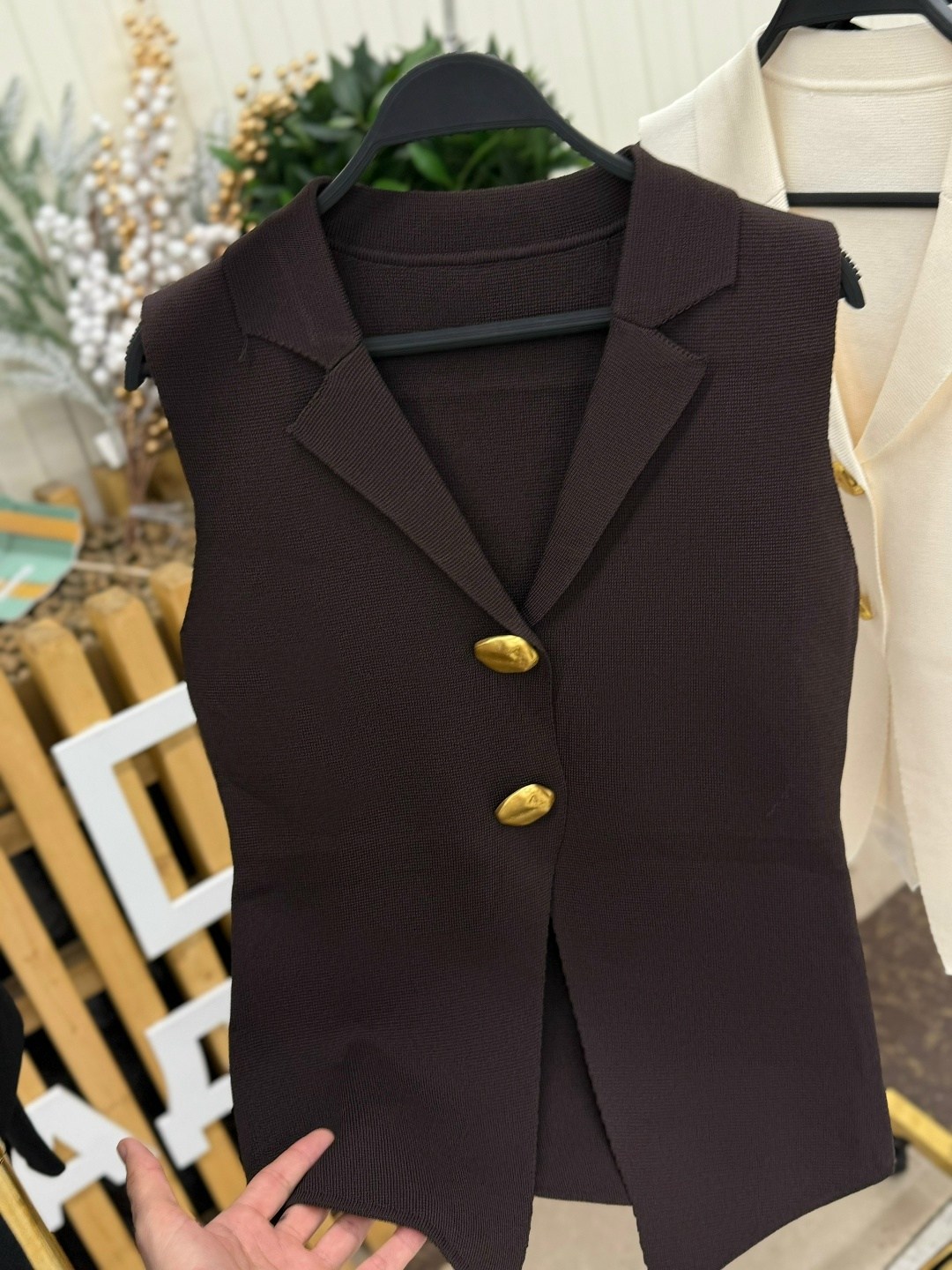 жилетка женская,жилет классический,жилетка вязаная,женские жилеты,вязаные жилеты