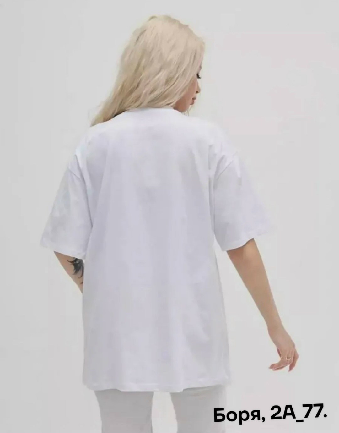 футболка женская оверсайз со стразами,футболка оверсайз со стразам,футболка со стразами оверсайз нарядная,базовая футболка со стразами оверсайз туника черная abidov style,базовая футболка со стразами