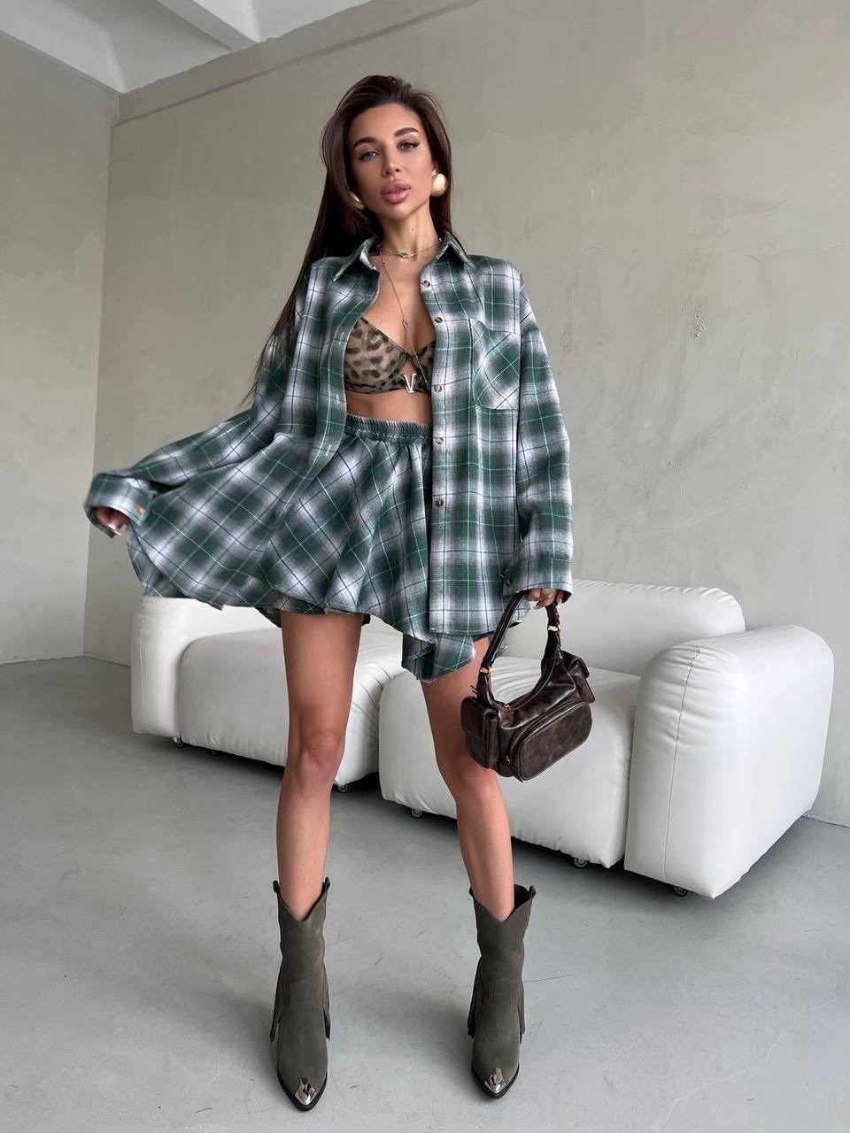 костюм с юбкой и рубашкой,костюм в клетку,костюм юбка с рубашкой в клетку,женский костюм,рубашка с юбкой