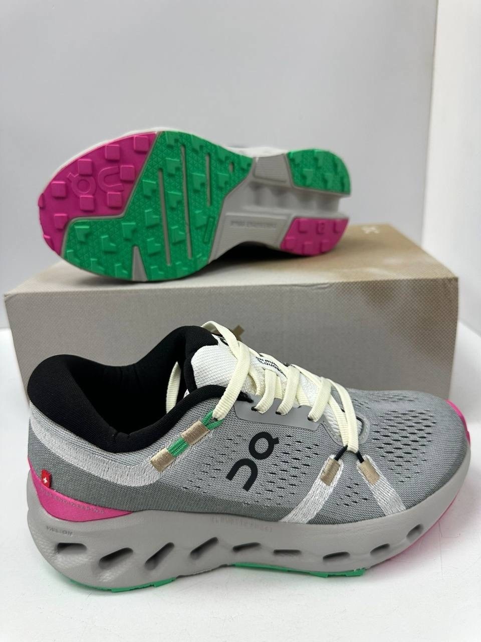 кроссовки on cloudsurfer,кроссовки удобные,женские кроссовки,кроссовки,кроссовки оригинальные