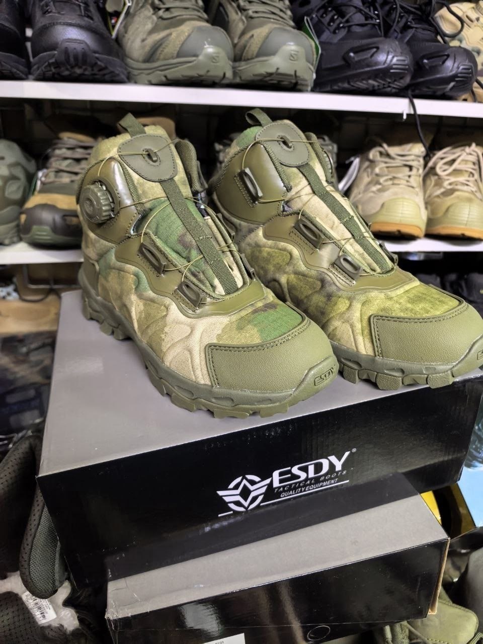 тактические ботинки esdy,esdy ботинки,ботинки тактические треккинговые,камуфляжные тактические ботинки esdy outdoor с системой быстрой шнуровки,кроссовки esdy