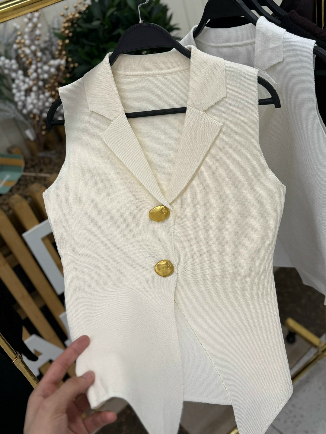 жилетка женская,жилет классический,жилетка вязаная,женские жилеты,вязаные жилеты